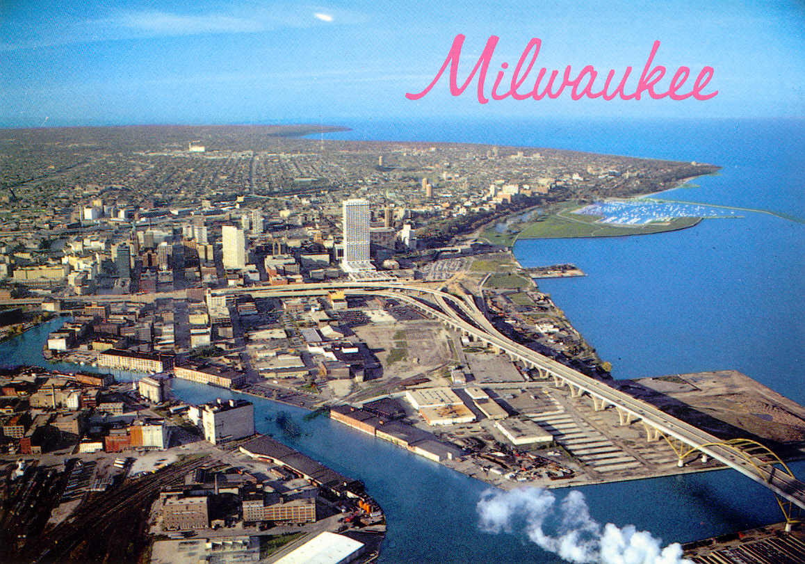 milwaukeepostcard02.jpg